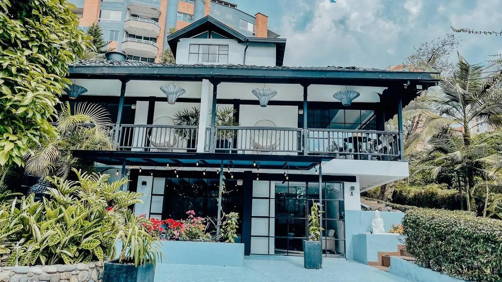 Japandi Buda Loft Close To Parque Lleras Medellin Colombia