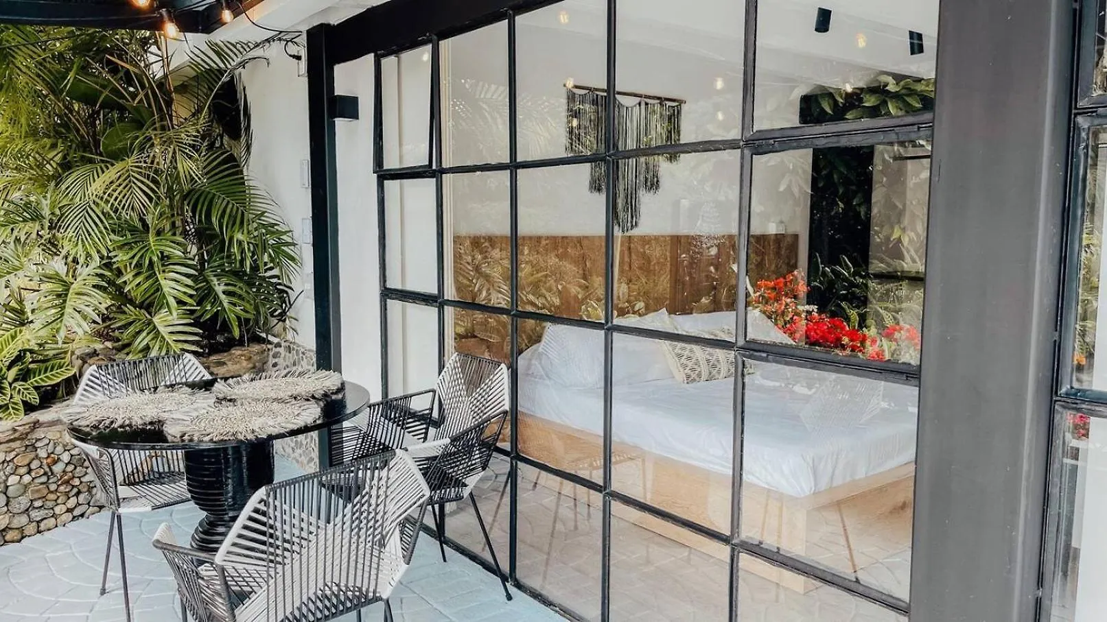 Japandi Buda Loft Close To Parque Lleras Medellin Colombia