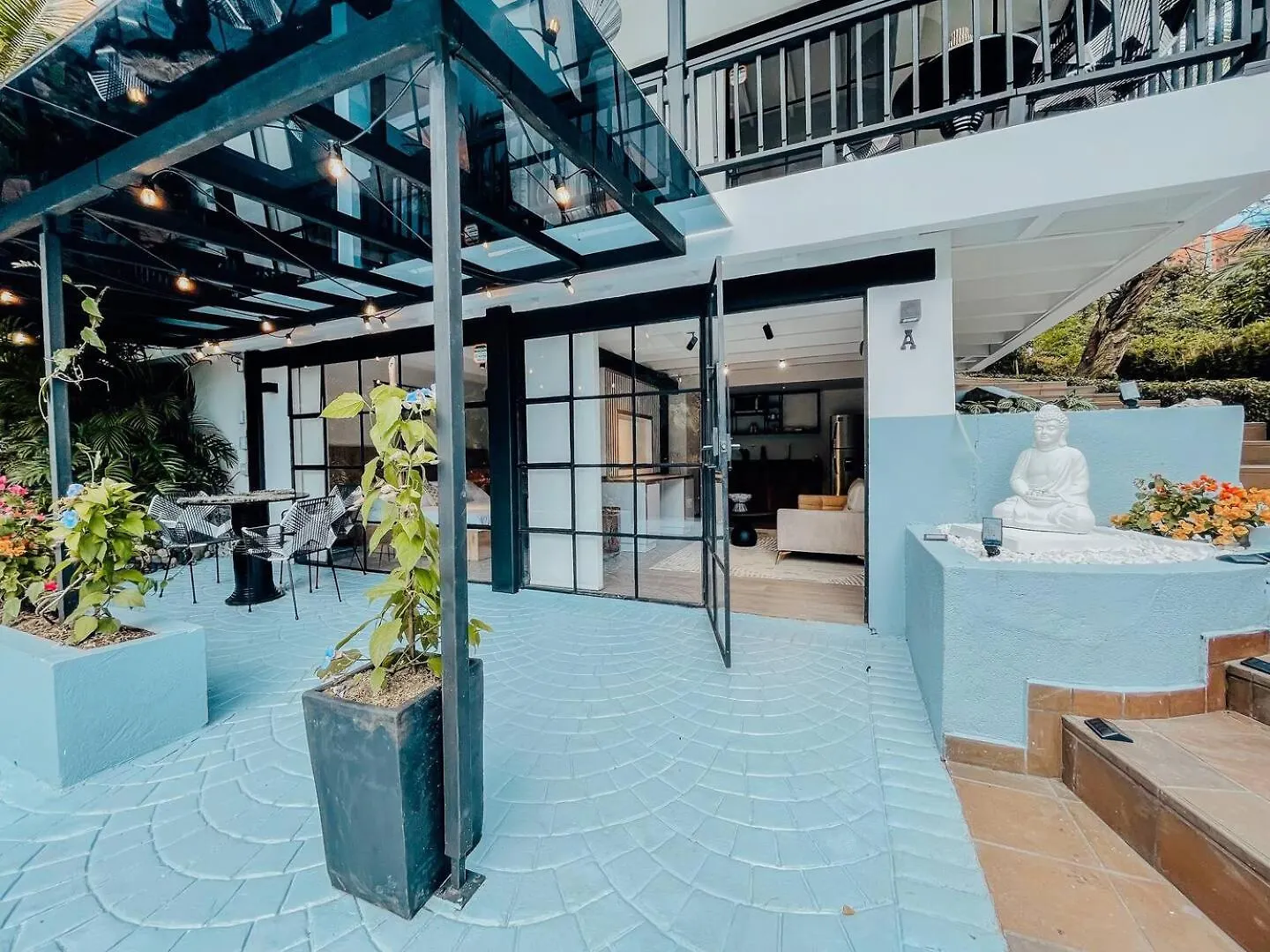 Japandi Buda Loft Close To Parque Lleras Medellin