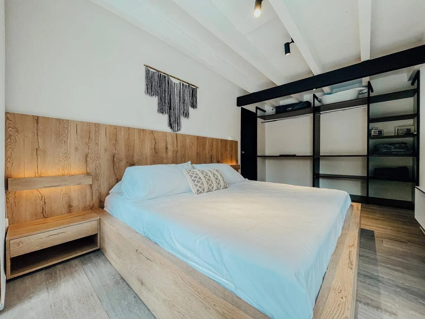 Apartment Japandi Buda Loft Close To Parque Lleras Medellin