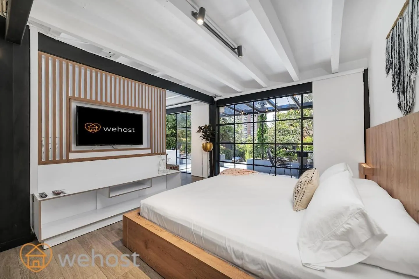 Japandi Buda Loft Close To Parque Lleras Medellin Apartment