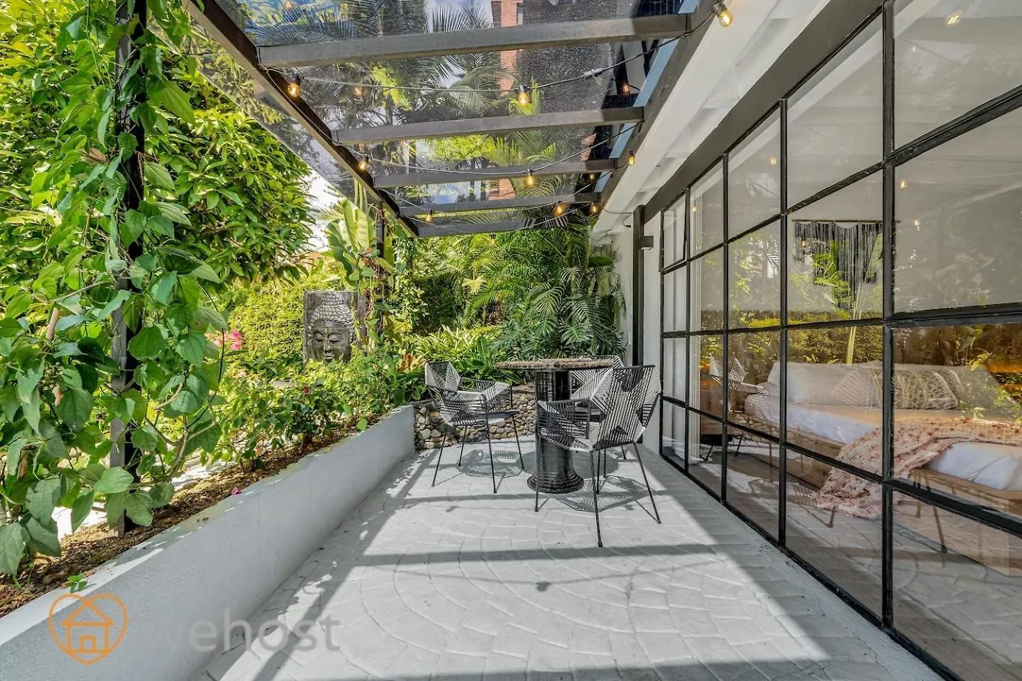 Japandi Buda Loft Close To Parque Lleras Medellin Colombia