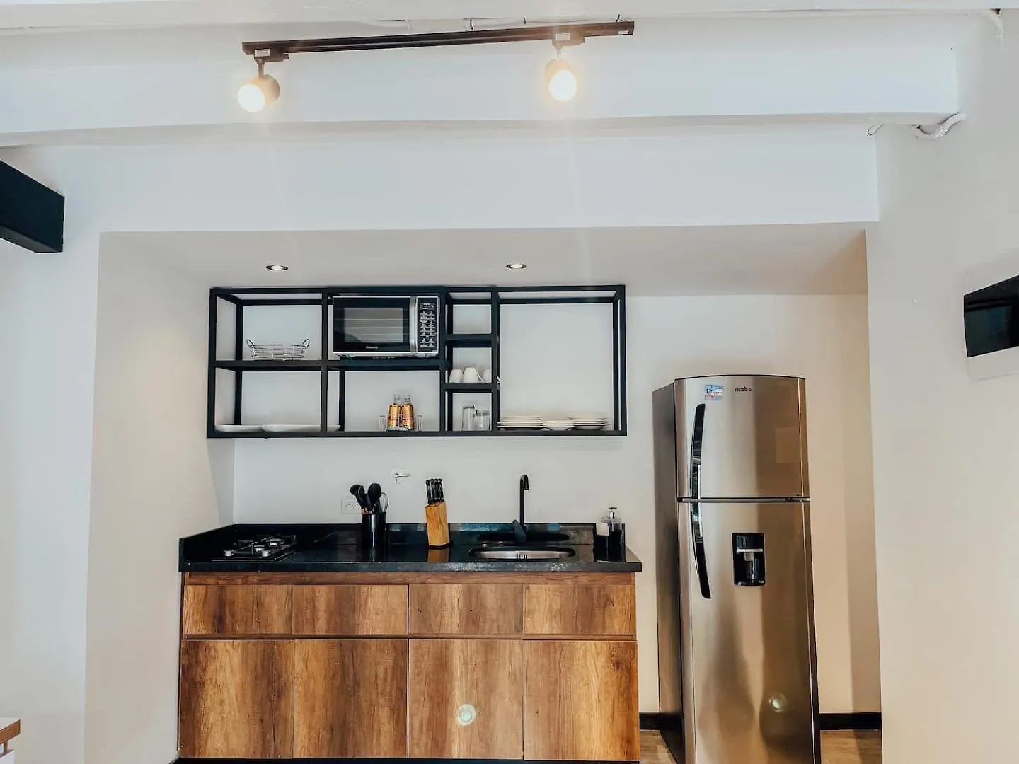 Japandi Buda Loft Close To Parque Lleras Medellin Colombia